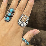 TIPI Scalloped Western Buckle Stretch Ring – Silver Tone