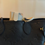 Simply Button Up Glass Case Bag Charm Black