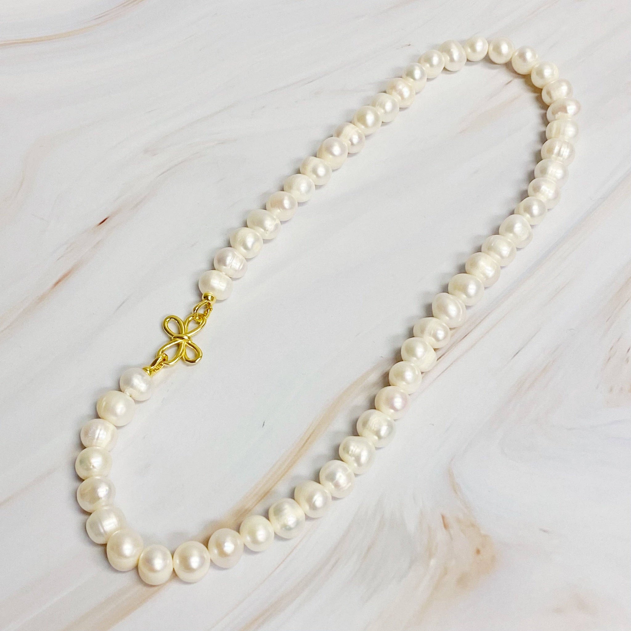 Clover Clasp Genuine Freshwater Pearl Necklace