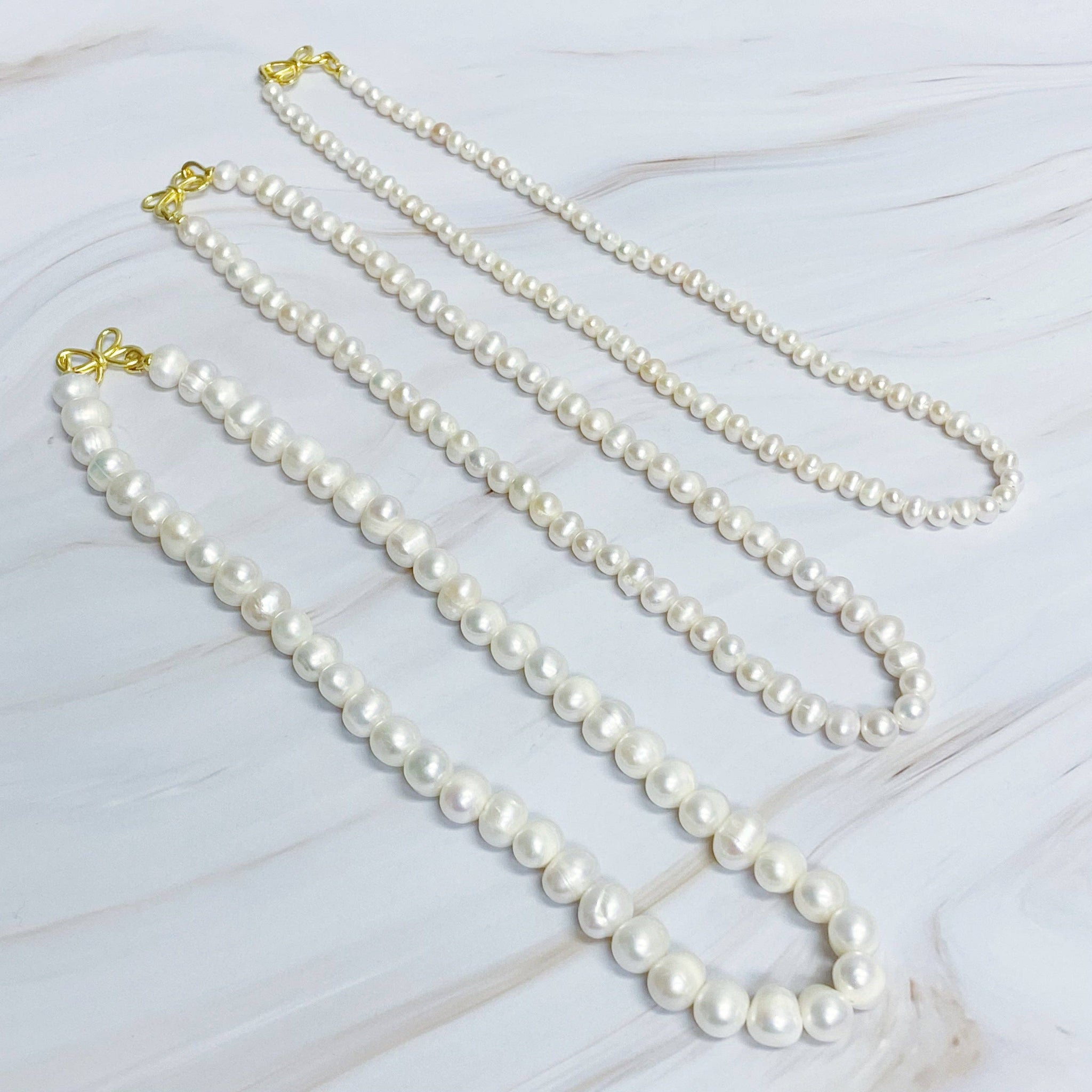 Clover Clasp Genuine Freshwater Pearl Necklace