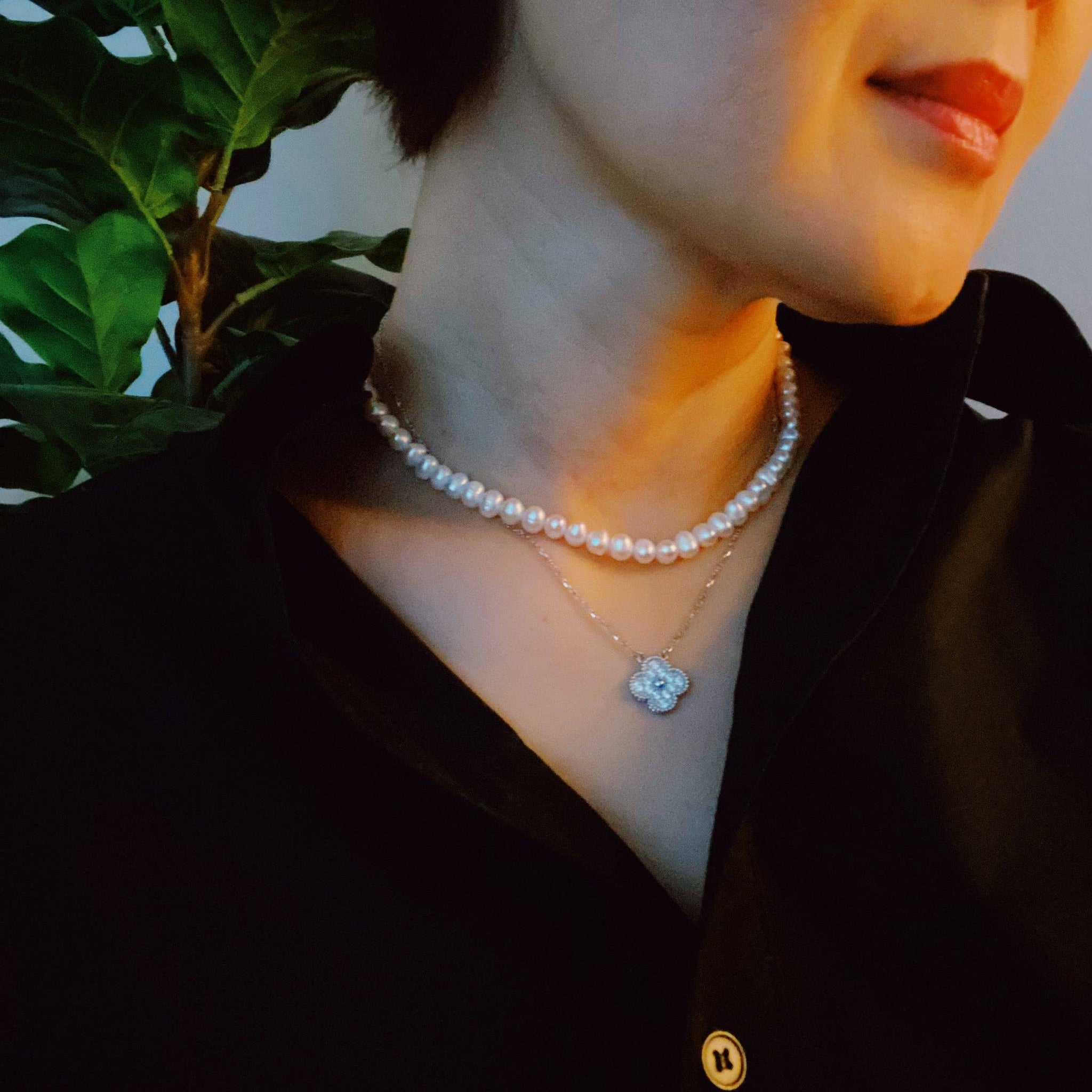 Clover Clasp Genuine Freshwater Pearl Necklace