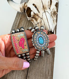 Western Navajo Style Pearl Stone Stretch Pendant Style Bracelet Howdy