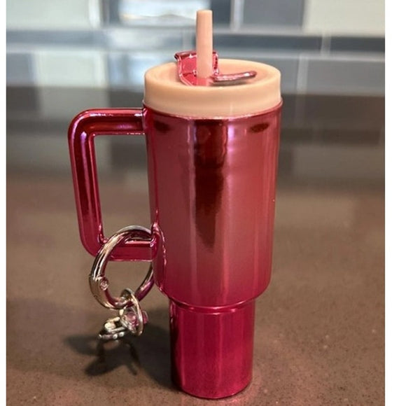 Chrome Ombre Plastic Tumbler Keychain with Removable Lid Pinks