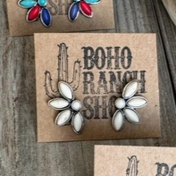 Southwestern Western Stud Post Earrings White