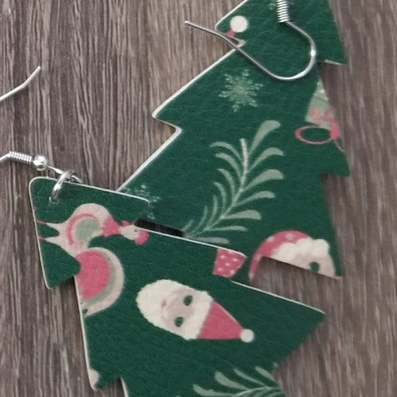 Happy Holiday - Green Christmas Tree Earrings