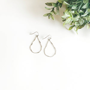 Teardrop Shape Delicate Dangle Earring Silvertone